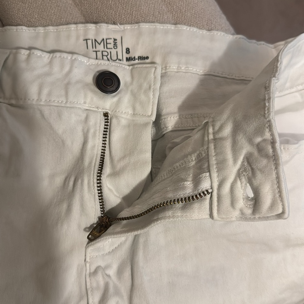 TIME AND TRU MID RISE - Picture 3 of 4